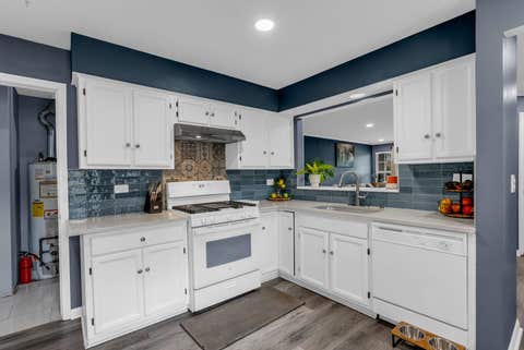 Tiny photo for 61 Adams Court #A, Streamwood, IL 60107 (MLS # 12725368)