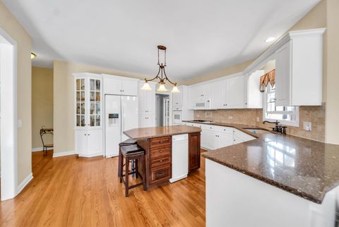 Tiny photo for 1233 Eagle Crest Drive, Lemont, IL 60439 (MLS # 12676517)