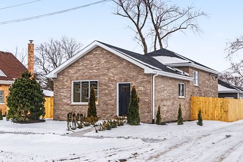 Photo of 8244 44th Street, Lyons, IL 60534 (MLS # 12602990)