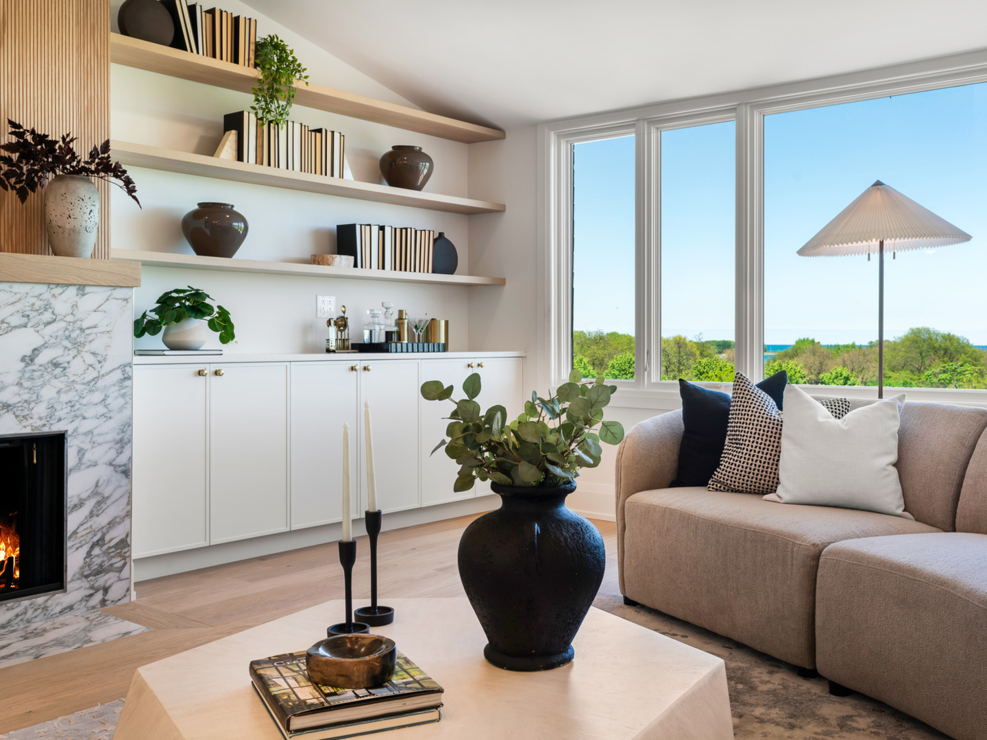 3700 N Lake Shore Drive 702