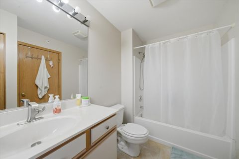 Tiny photo for 798 River Walk Drive, Wheeling, IL 60090 (MLS # 12586234)