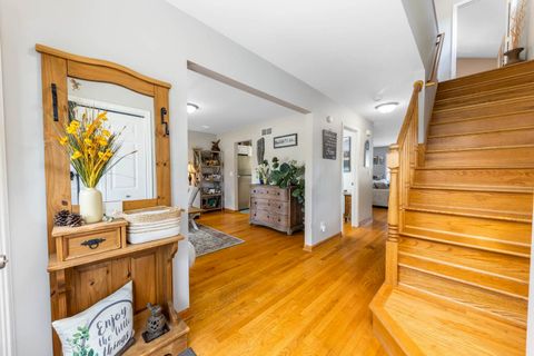 Tiny photo for 752 Kensington Boulevard, DeKalb, IL 60115 (MLS # 12459284)