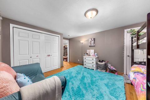 Tiny photo for 752 Kensington Boulevard, DeKalb, IL 60115 (MLS # 12459284)
