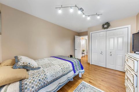 Tiny photo for 752 Kensington Boulevard, DeKalb, IL 60115 (MLS # 12459284)