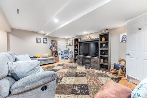 Tiny photo for 752 Kensington Boulevard, DeKalb, IL 60115 (MLS # 12459284)