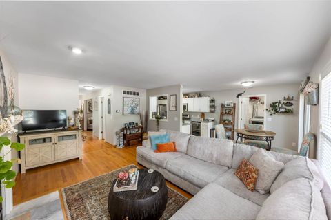 Tiny photo for 752 Kensington Boulevard, DeKalb, IL 60115 (MLS # 12459284)