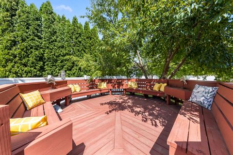 Tiny photo for 752 Kensington Boulevard, DeKalb, IL 60115 (MLS # 12459284)