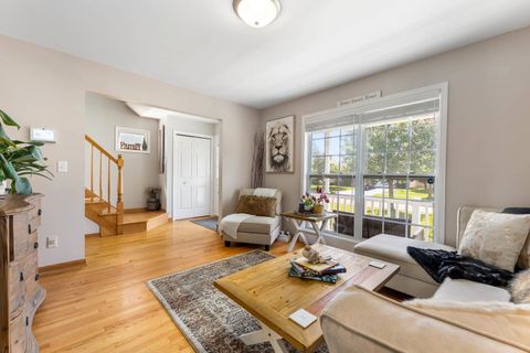 Tiny photo for 752 Kensington Boulevard, DeKalb, IL 60115 (MLS # 12459284)