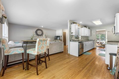 Tiny photo for 752 Kensington Boulevard, DeKalb, IL 60115 (MLS # 12459284)