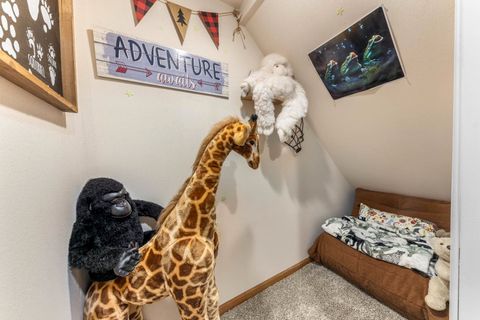 Tiny photo for 752 Kensington Boulevard, DeKalb, IL 60115 (MLS # 12459284)