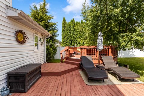 Tiny photo for 752 Kensington Boulevard, DeKalb, IL 60115 (MLS # 12459284)