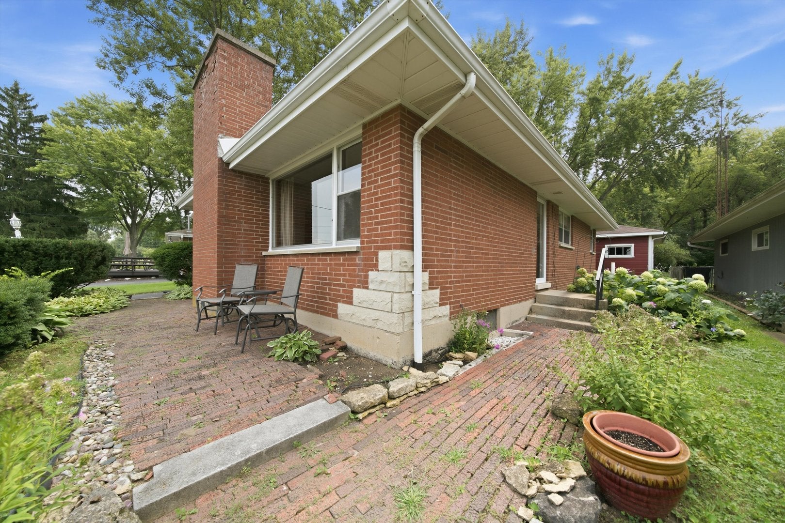 39181 N Cedar Crest Drive