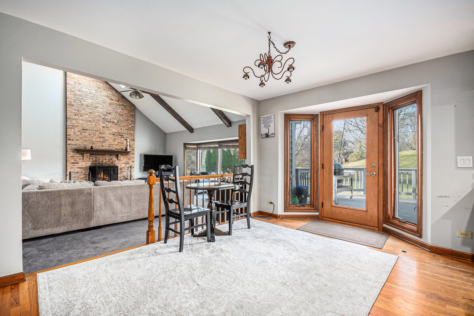 3942 Broadmoor Circle