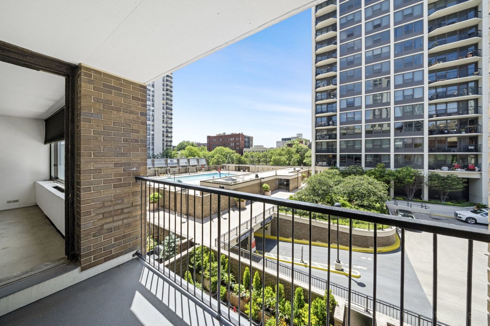1555 N Sandburg Terrace 315K