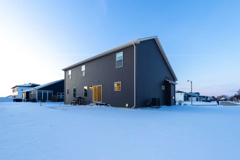 Tiny photo for 41 Brookstone Circle, Bloomington, IL 61704 (MLS # 12529994)