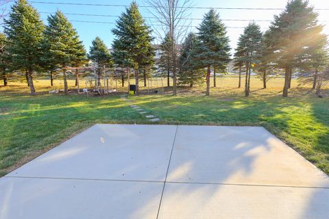 Tiny photo for 41 Brookstone Circle, Bloomington, IL 61704 (MLS # 12529994)