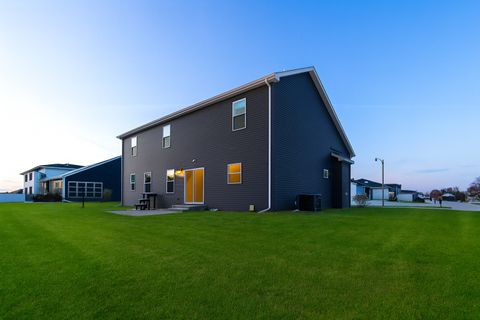 Tiny photo for 41 Brookstone Circle, Bloomington, IL 61704 (MLS # 12529994)