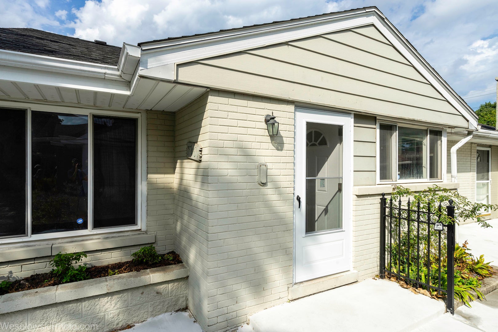 7261 N East Prairie Road