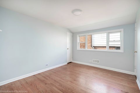 Tiny photo for 7261 N East Prairie Road, Lincolnwood, IL 60712 (MLS # 12761928)