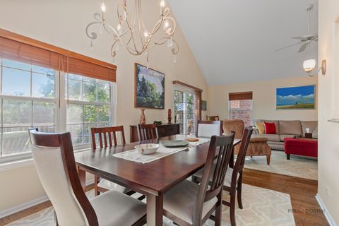 Tiny photo for 1316 Christine Court, Vernon Hills, IL 60061 (MLS # 12518470)