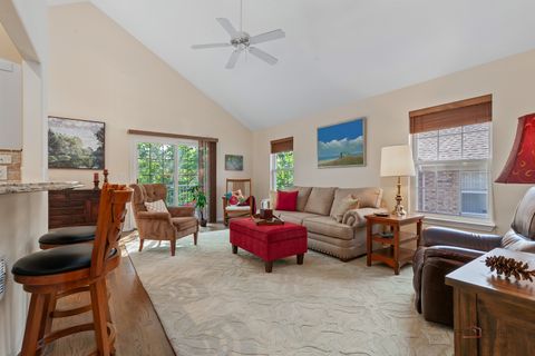 Tiny photo for 1316 Christine Court, Vernon Hills, IL 60061 (MLS # 12518470)