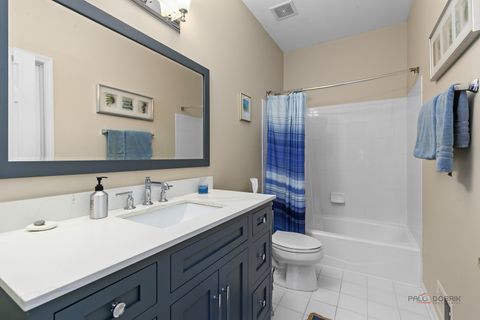 Tiny photo for 1316 Christine Court, Vernon Hills, IL 60061 (MLS # 12518470)