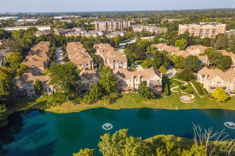 Tiny photo for 1316 Christine Court, Vernon Hills, IL 60061 (MLS # 12518470)