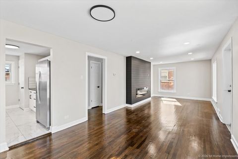 Tiny photo for 1043 Marshall Avenue, Bellwood, IL 60104 (MLS # 12581861)