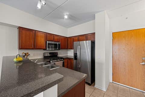 Tiny photo for 405 S Creekside Drive #404, Palatine, IL 60074 (MLS # 12723463)