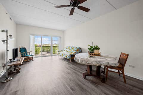 Tiny photo for 405 S Creekside Drive #404, Palatine, IL 60074 (MLS # 12723463)