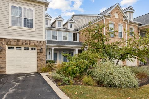 Photo of 1386 Scarboro Road #1102, Schaumburg, IL 60193 (MLS # 12488329)