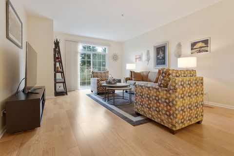 Tiny photo for 1386 Scarboro Road #1102, Schaumburg, IL 60193 (MLS # 12488329)