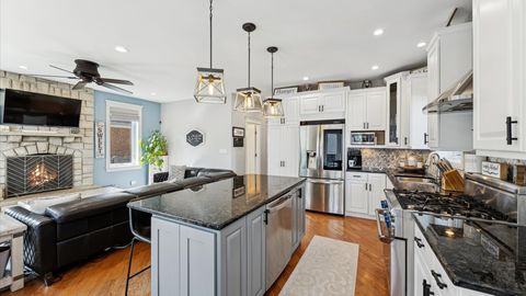 Tiny photo for 7221 N Octavia Avenue, Chicago, IL 60631 (MLS # 12506868)