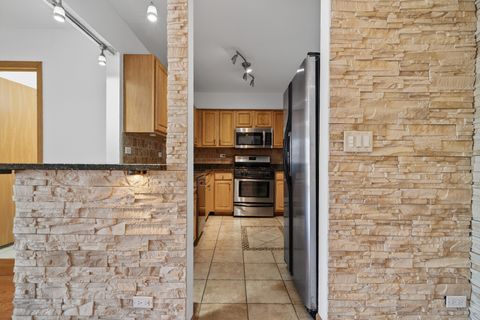 Tiny photo for 3000 Bayside Drive #202, Palatine, IL 60074 (MLS # 12558578)