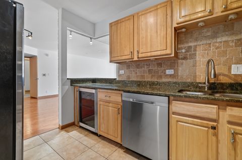 Tiny photo for 3000 Bayside Drive #202, Palatine, IL 60074 (MLS # 12558578)