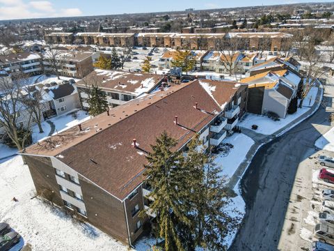 Tiny photo for 3000 Bayside Drive #202, Palatine, IL 60074 (MLS # 12558578)