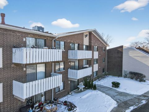 Tiny photo for 3000 Bayside Drive #202, Palatine, IL 60074 (MLS # 12558578)