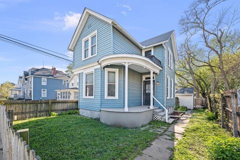Tiny photo for 1518 N Gaines Street, Davenport, IA 52804 (MLS # 12622684)