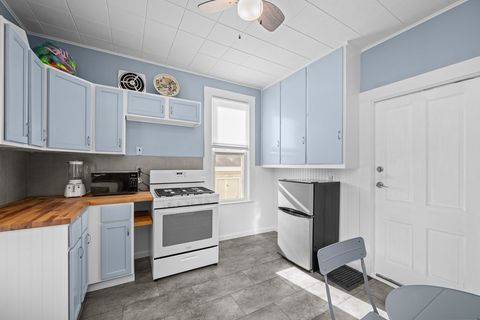 Tiny photo for 1518 N Gaines Street, Davenport, IA 52804 (MLS # 12622684)