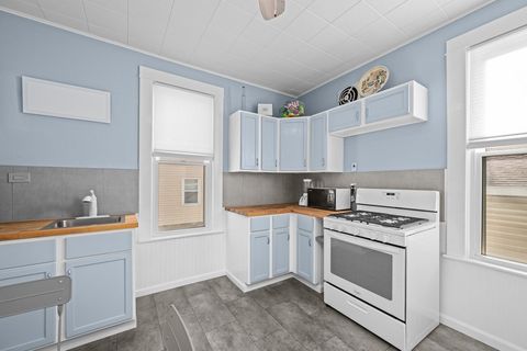 Tiny photo for 1518 N Gaines Street, Davenport, IA 52804 (MLS # 12622684)