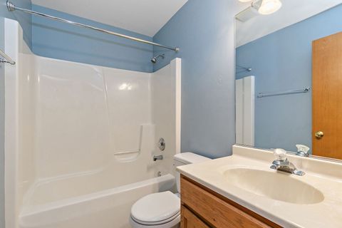 Tiny photo for 122 Mclaren Drive S, Sycamore, IL 60178 (MLS # 12577477)