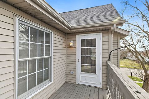 Tiny photo for 122 Mclaren Drive S, Sycamore, IL 60178 (MLS # 12577477)