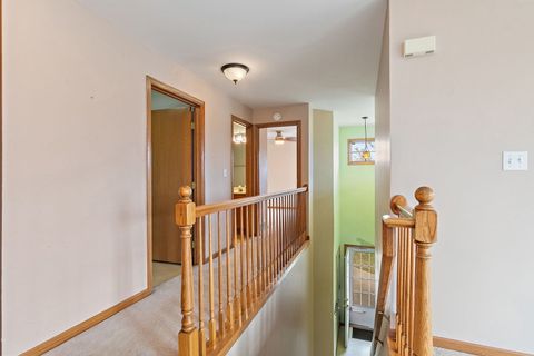 Tiny photo for 122 Mclaren Drive S, Sycamore, IL 60178 (MLS # 12577477)