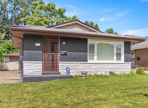 Tiny photo for 14516 Van Buren Street, Dolton, IL 60419 (MLS # 12722709)