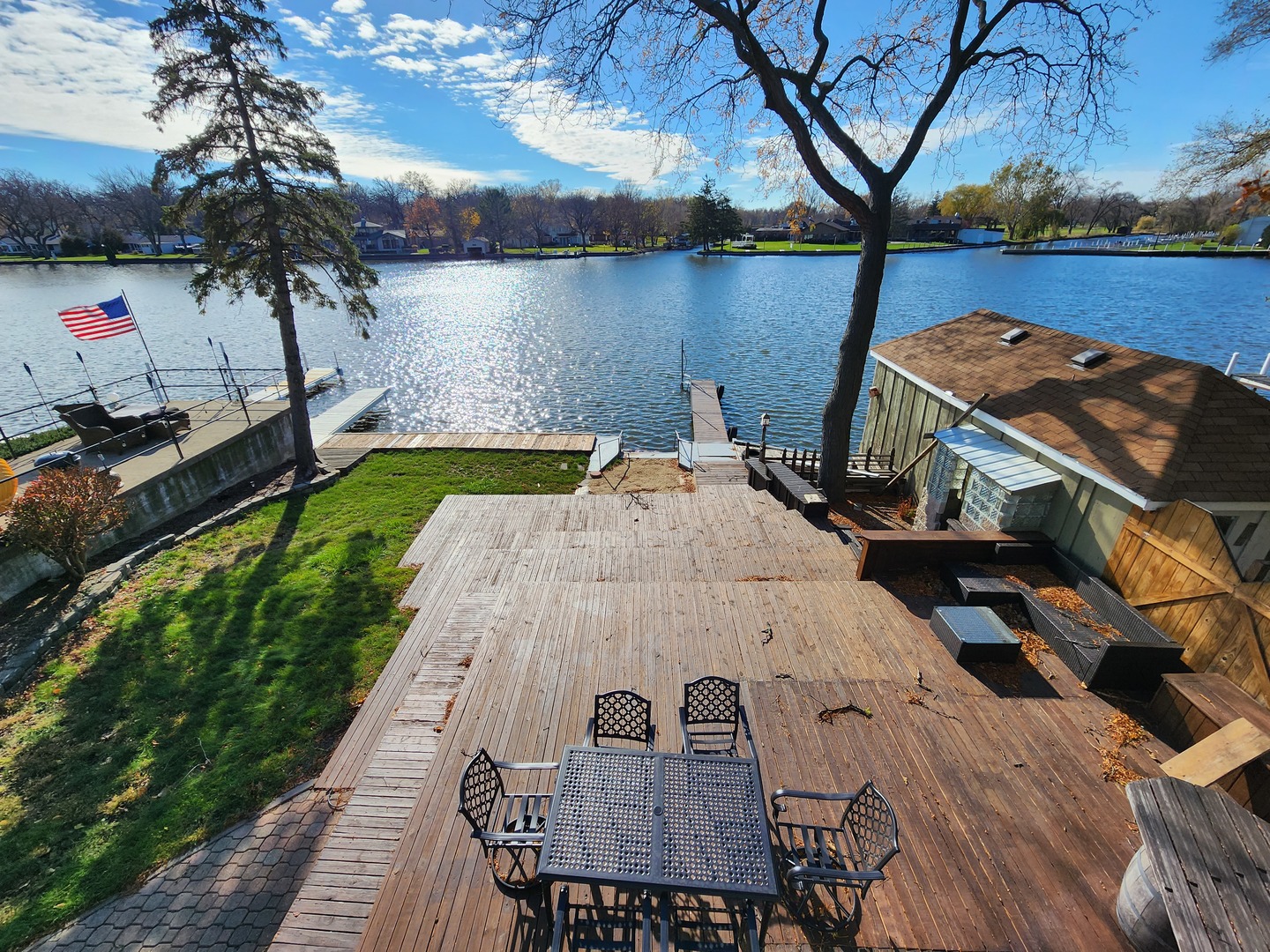 1015 N River Road