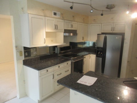 Tiny photo for 815 Winchester Lane, Northbrook, IL 60062 (MLS # 12767849)