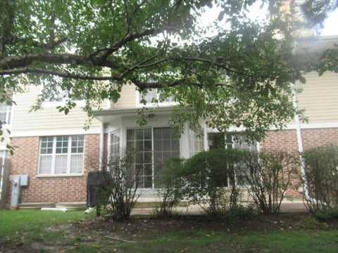 Tiny photo for 815 Winchester Lane, Northbrook, IL 60062 (MLS # 12767849)