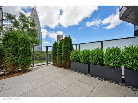 Tiny photo for 211 N Harbor Drive #TH01, Chicago, IL 60601 (MLS # 12667572)