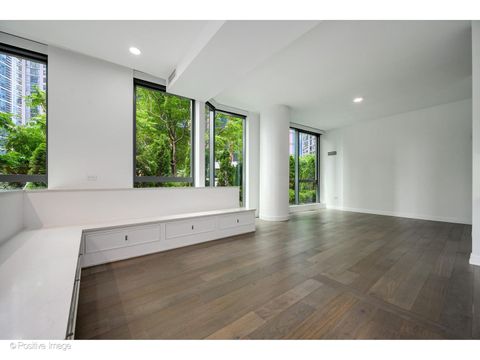 Tiny photo for 211 N Harbor Drive #TH01, Chicago, IL 60601 (MLS # 12667572)