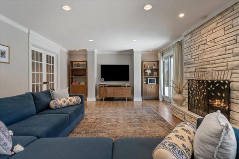Tiny photo for 461 Clover Avenue, Lake Forest, IL 60045 (MLS # 12615805)
